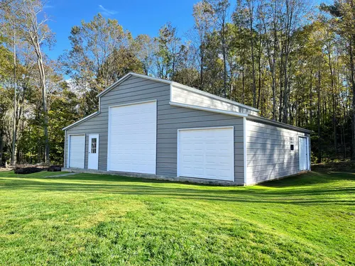 BARNS & BUILDINGS